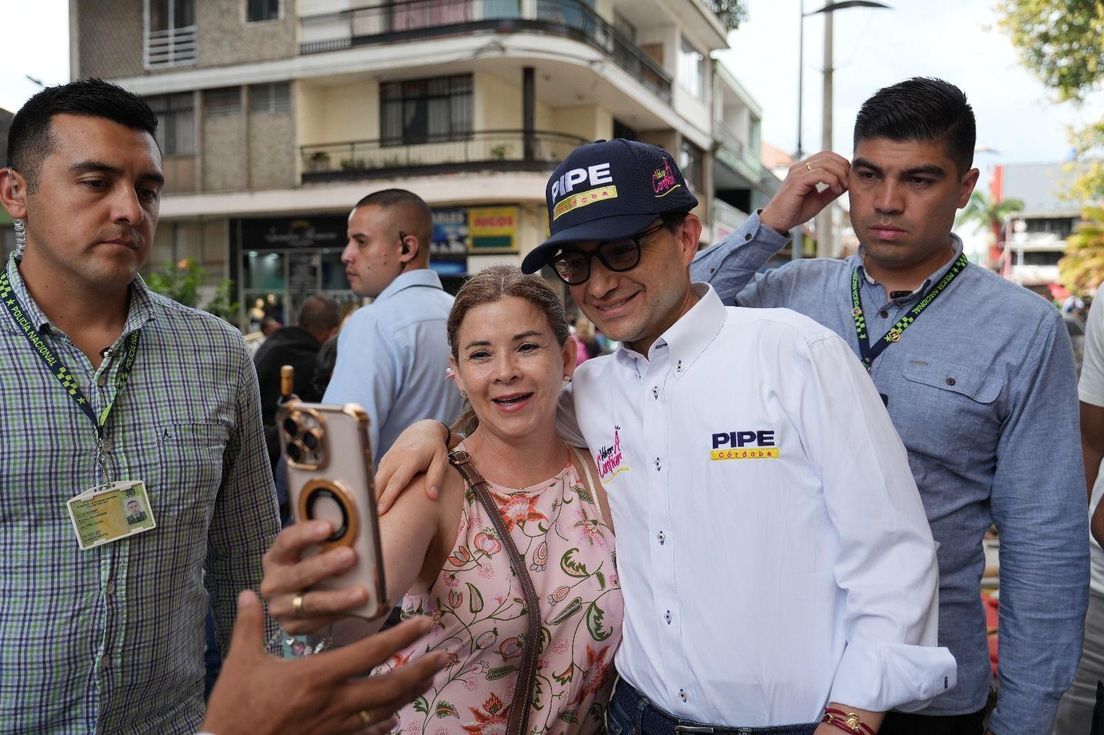 Felipe Córdoba propone reducir el IVA al 7 % para reactivar el consumo y apoyar el emprendimiento