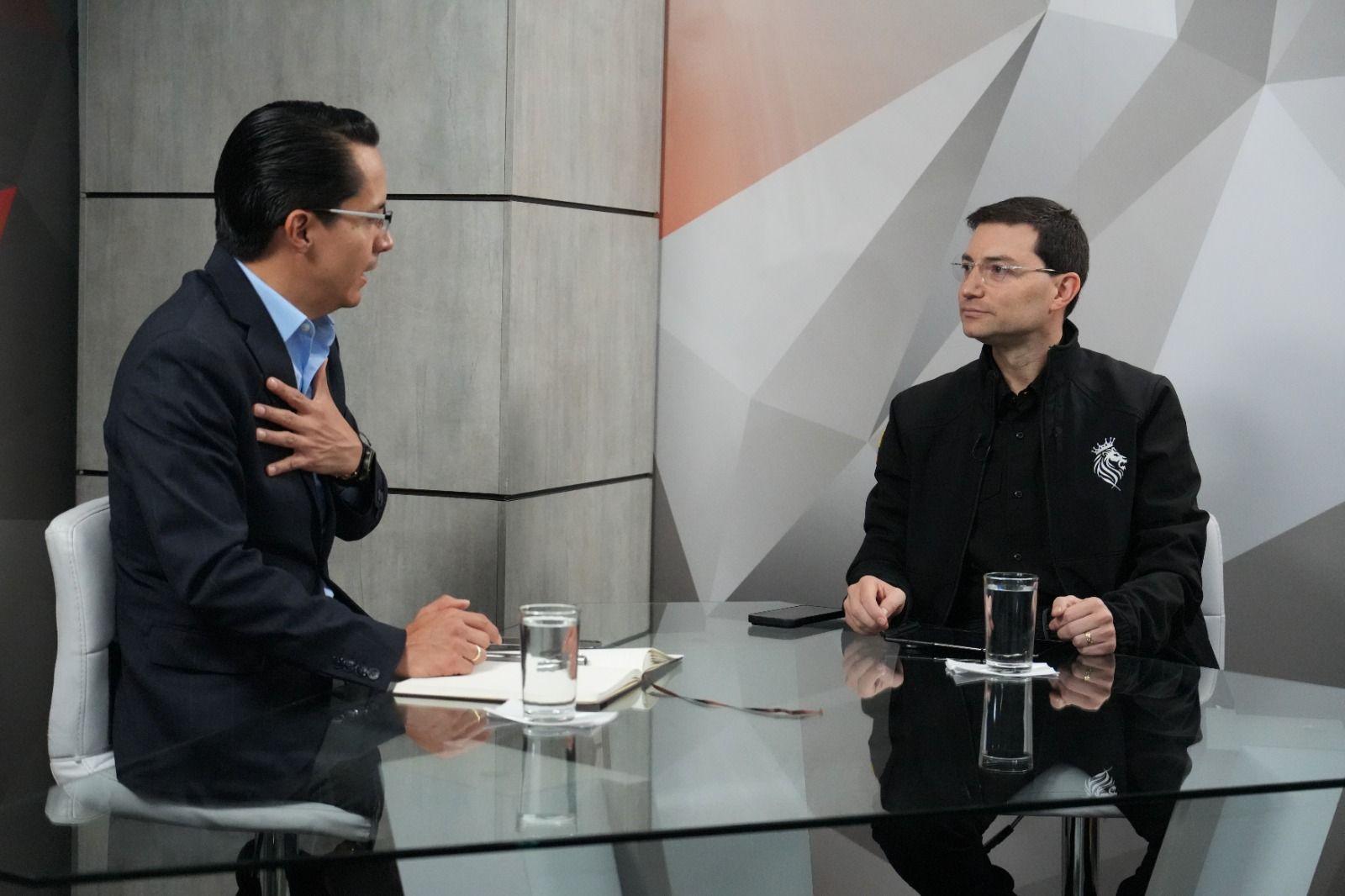 Carlos Felipe Córdoba lanza su candidatura y se presenta como el "león" que unirá a Colombia